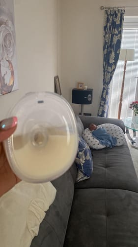 Customer photo review of Relievoo® Wearable Breast Pump PRO2