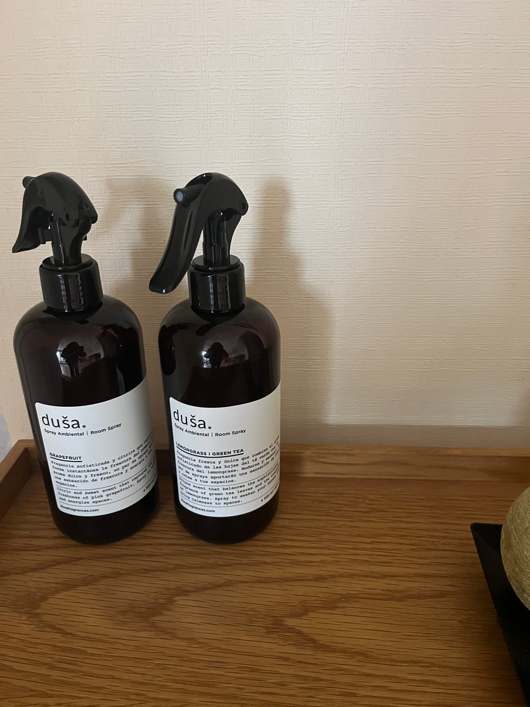 Customer photo review of Lemongrass I Green Tea -Aromatizante en Spray |  Para Telas y Ropa de Cama | Eliminador de olores en Spray - 500ml