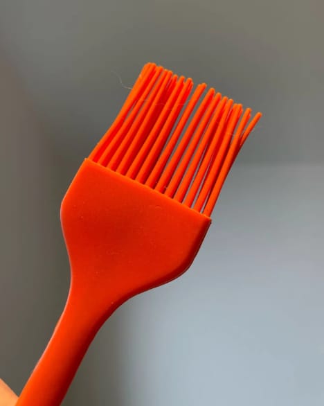 Customer photo review of 5pcs Premium Silicone Kitchen Brush Set