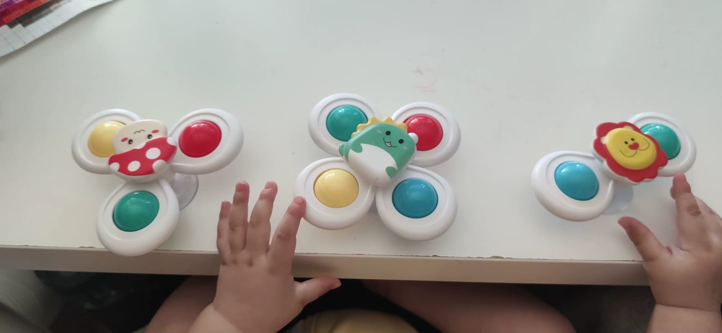 Customer photo review of TİNY MİNİ™ Dönen Çıngırak İlgi Odağı