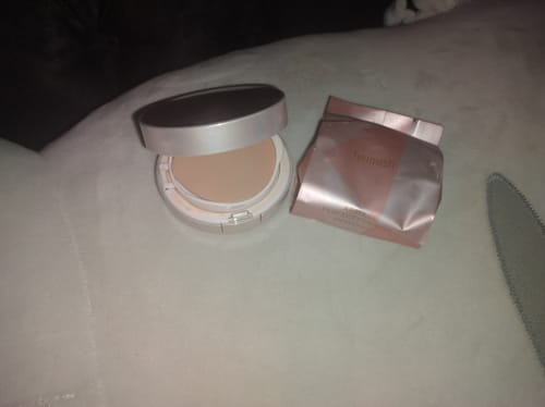 Customer photo review of Artless Perfect Cushion SPF50+ PA+++