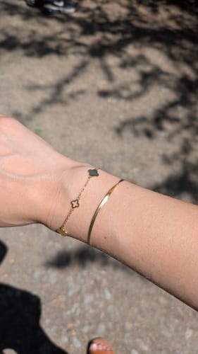 Customer photo review of Multi Clover Bracelet