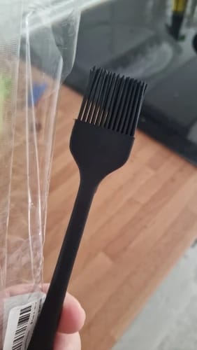 Customer photo review of 5pcs Premium Silicone Kitchen Brush Set