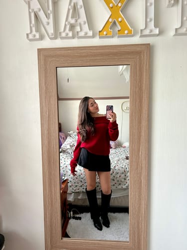 Customer photo review of SWEATER HAILEY AMARILLO (PREVENTA 1)