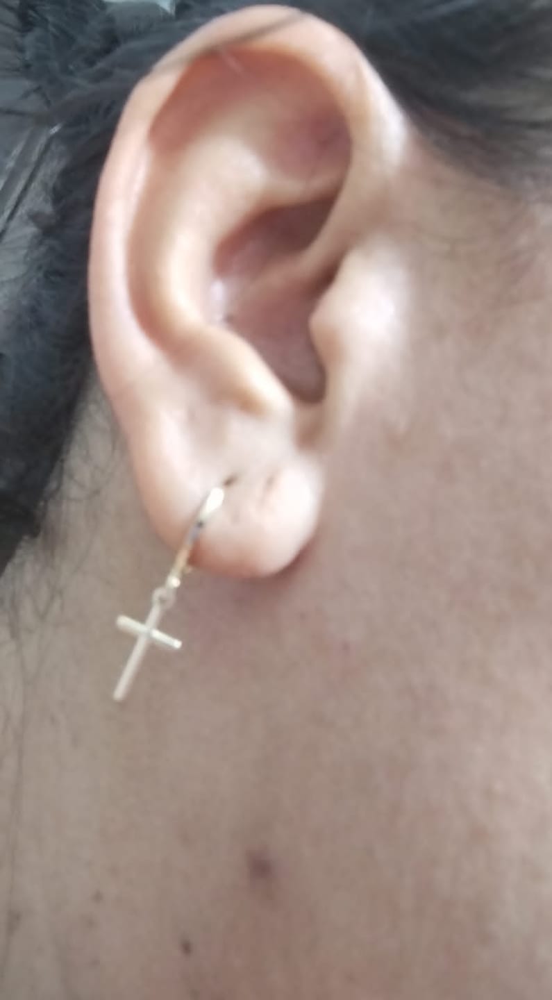 Customer photo review of Candongas Cruz en Oro laminado 18k Para Dama