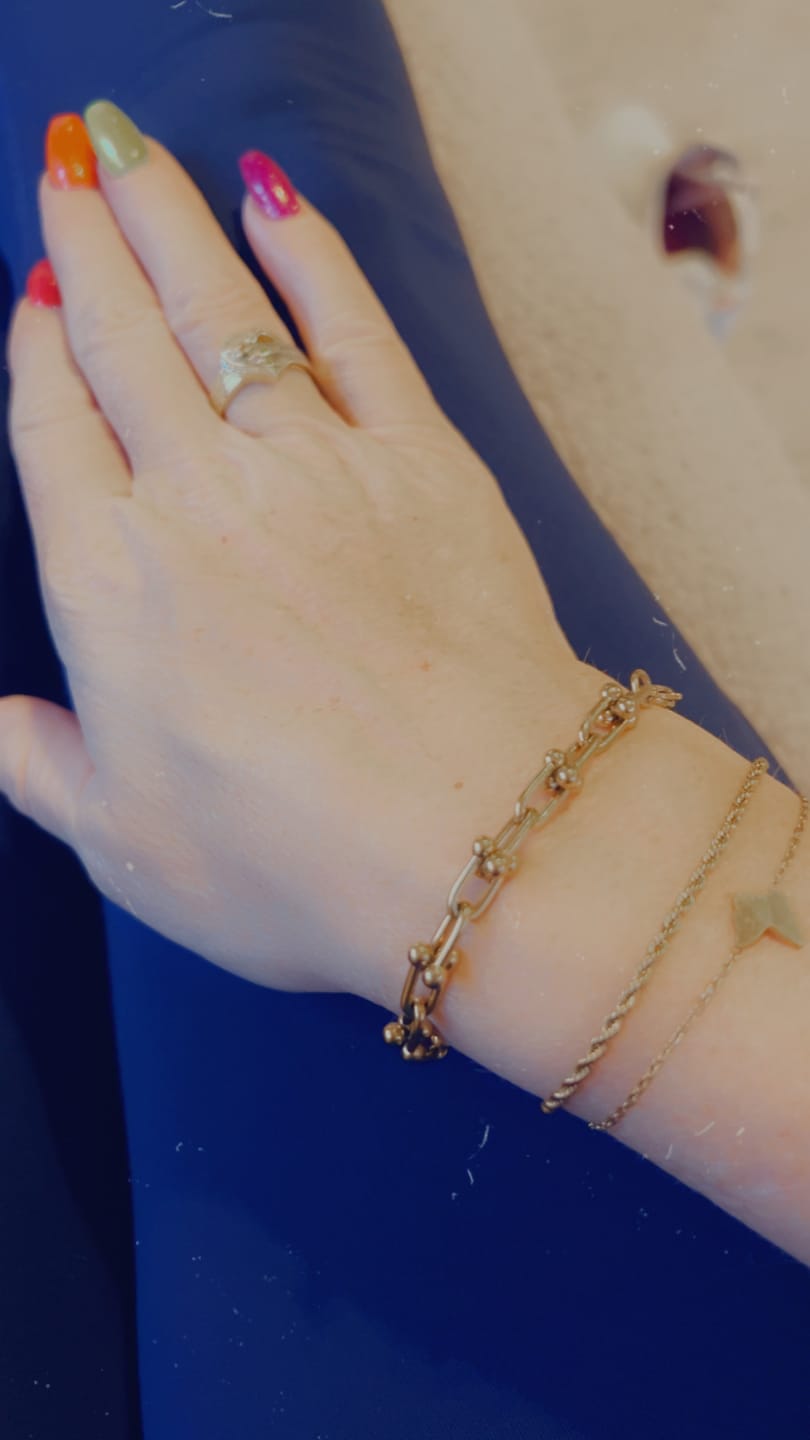 Customer photo review of Allure Bracelet Gold
