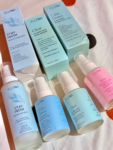 Customer photo review of Stay Fresh Moisturizer Controls Oil and Brightens
