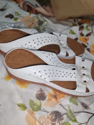 Customer photo review of New Women's Slippers Casual Flower Hollow Wedge Beach Shoes Outdoor Fashion Platform Comfortable Non-slip Sandals Plus size 43