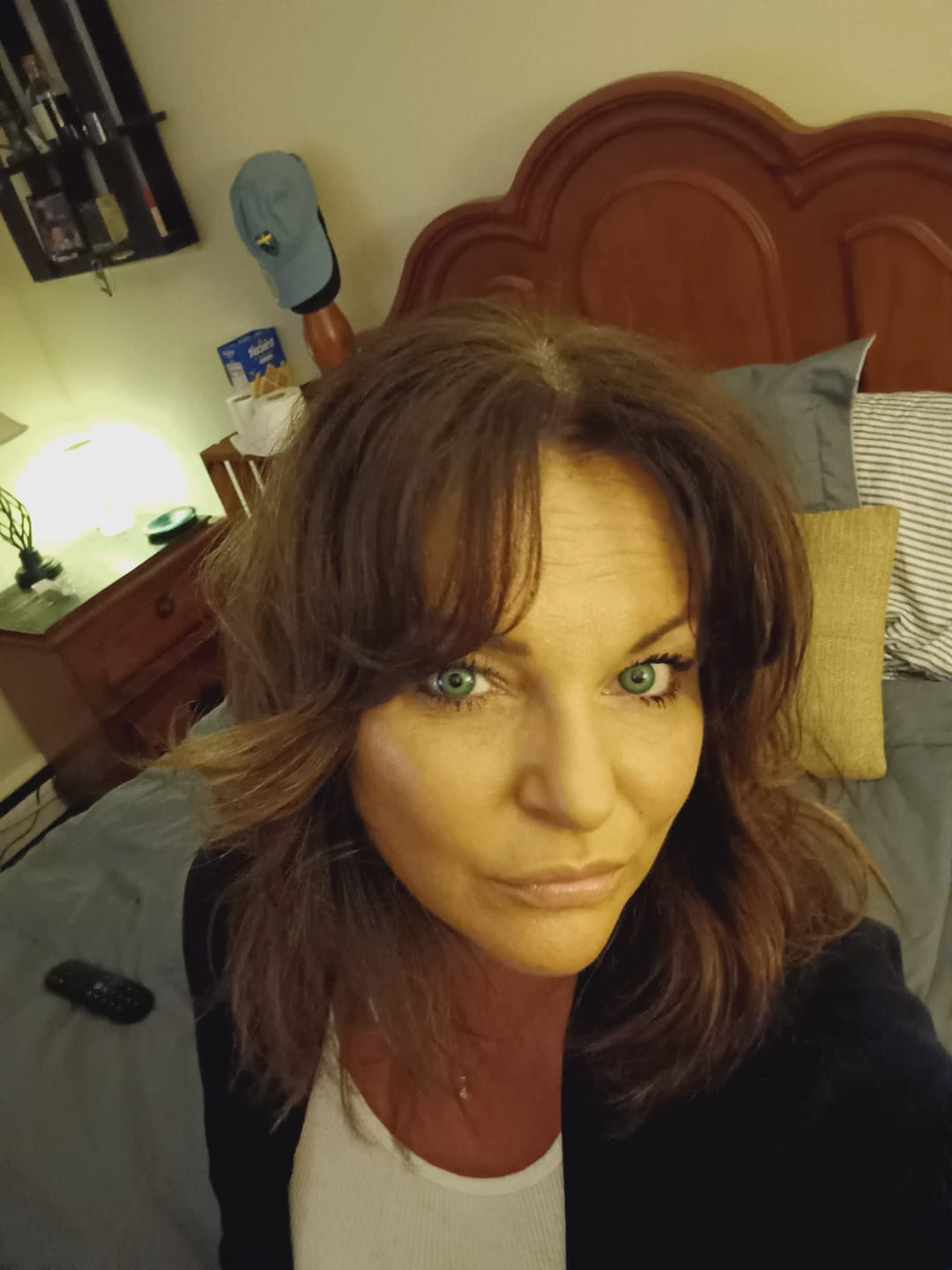 Customer photo review of Himalaya Green Prescription Coloured Contact Lenses