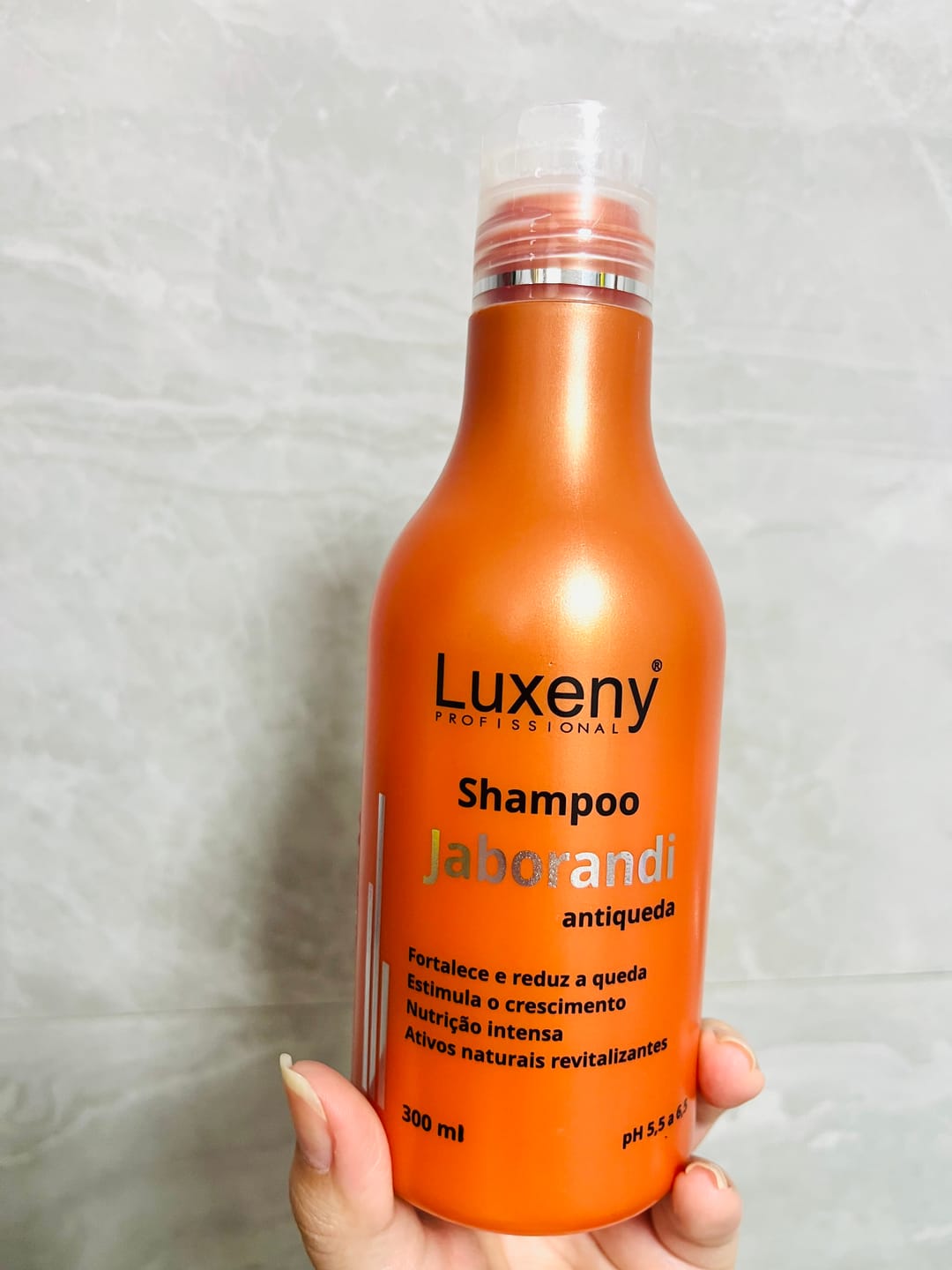 Customer photo review of Shampoo Anticaída Jaborandi 300ml