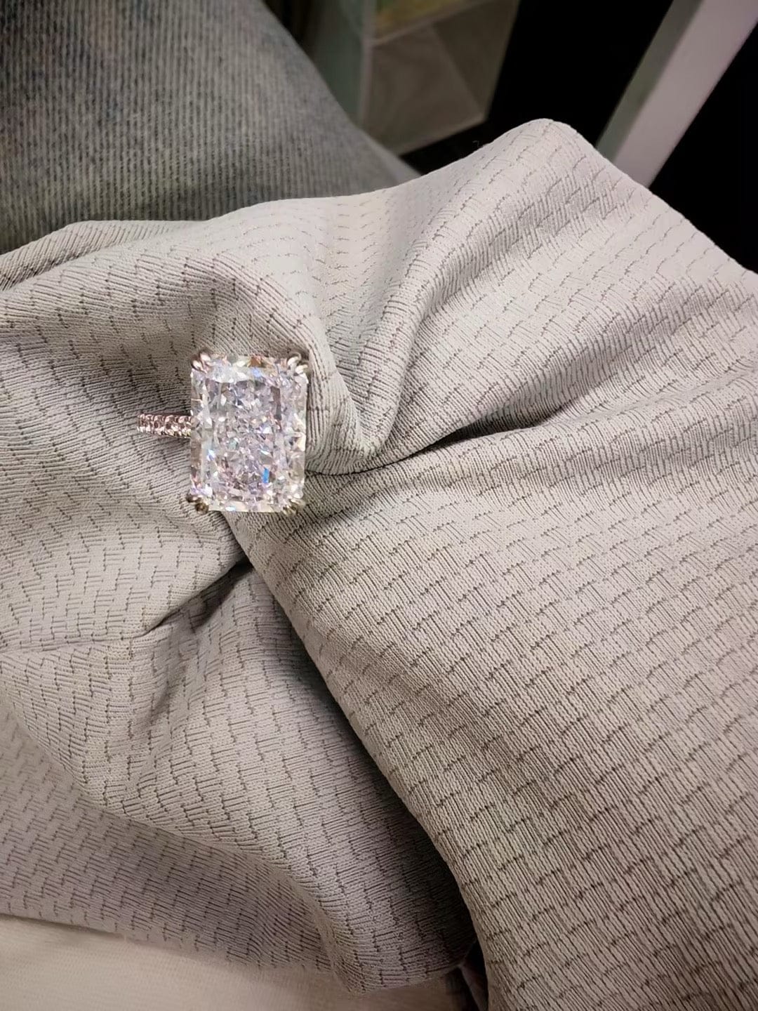 Customer photo review of S925 4.5Ct Radiant Cut Engagement Ring Moissanite/Simulated Diamond Solitaire Stackable Travel Ring For Women