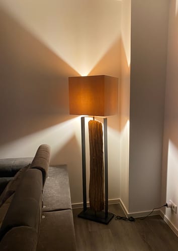 Customer photo review of Design Stehlampe WANA 165cm Holzstamm