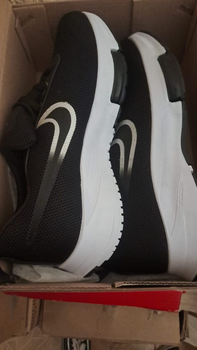 Customer photo review of Tenis 520 Militar Oro