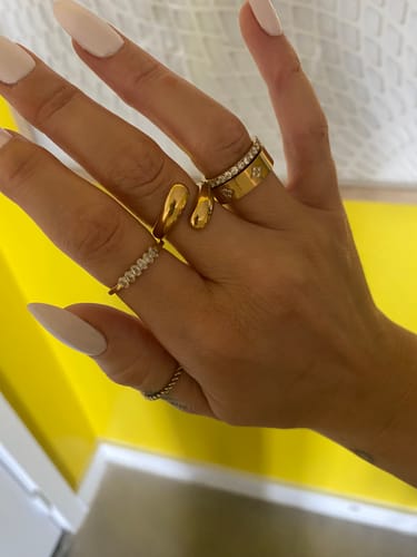 Customer photo review of Ella Ring