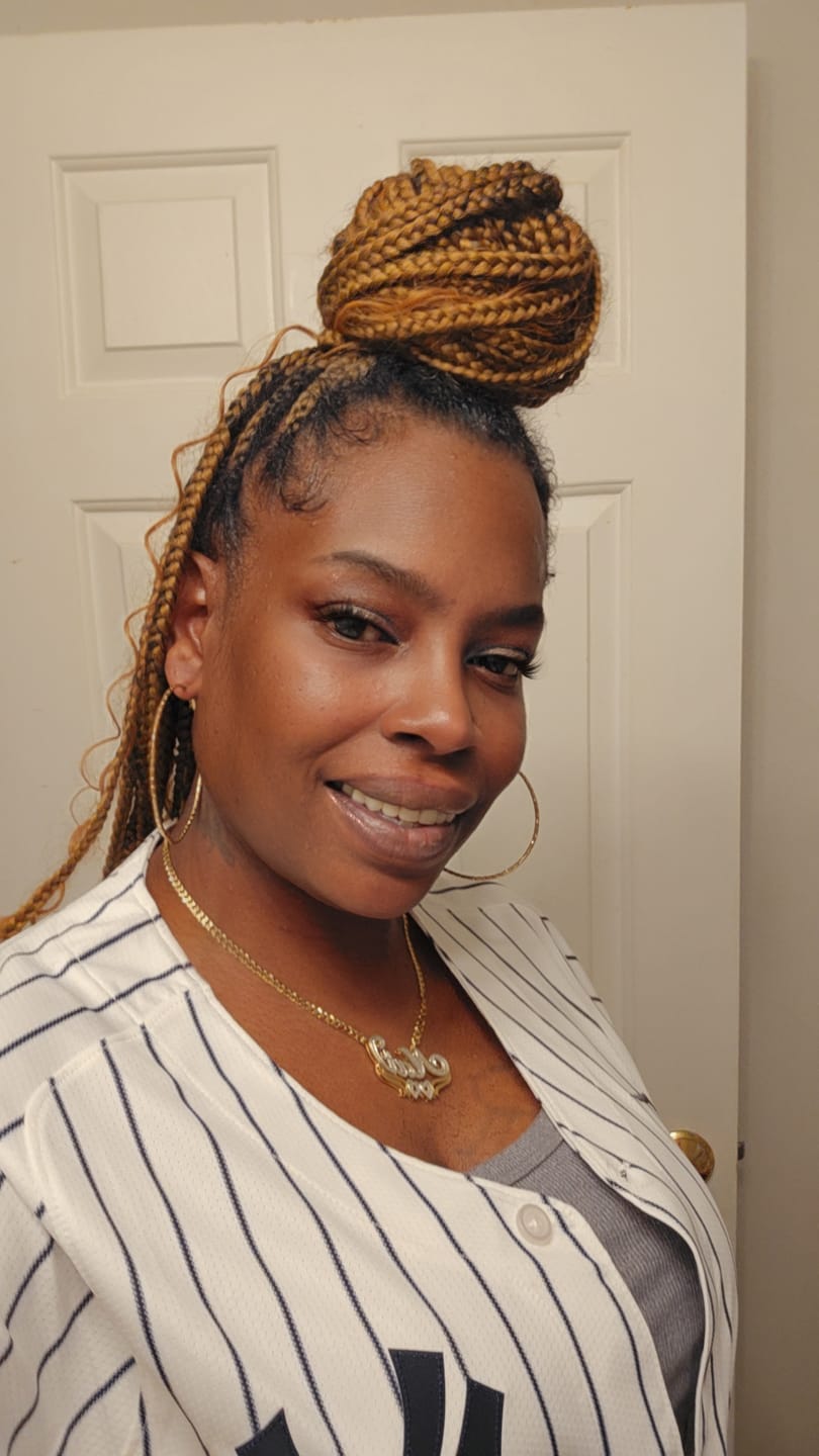 Customer photo review of Double Plated Nameplate Necklace "Bianca"