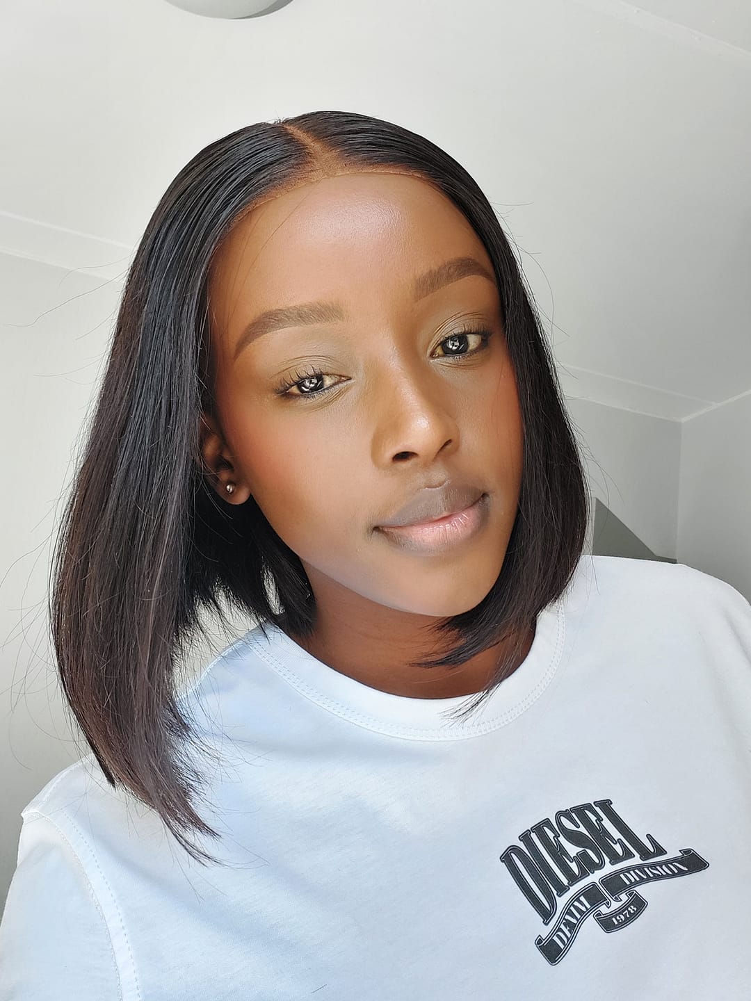 Customer photo review of Wear And Go Pre-Bleached Double Drawn Bob With 7 X 5 Closure