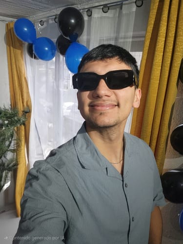 Reseña con foto de un cliente sobre Milan Luxe