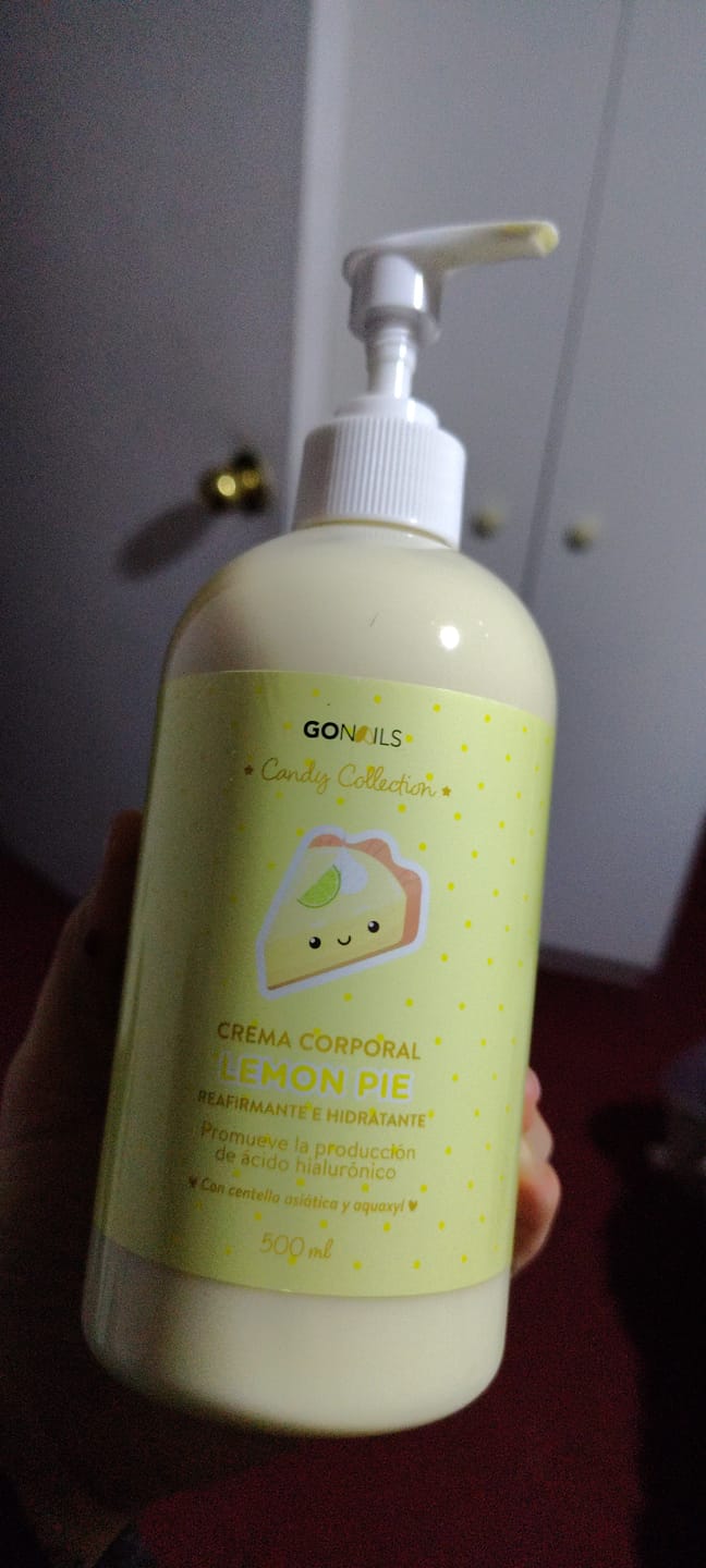 Customer photo review of Crema de Cuerpo Reafirmante e Hidratante Pie de Limón 500 ml