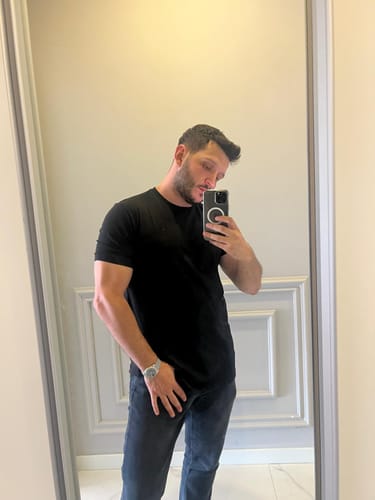 Customer photo review of Siyah Bisiklet Yaka Tişört