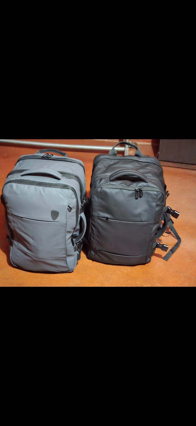 Customer photo review of The Expandable Dark Gray