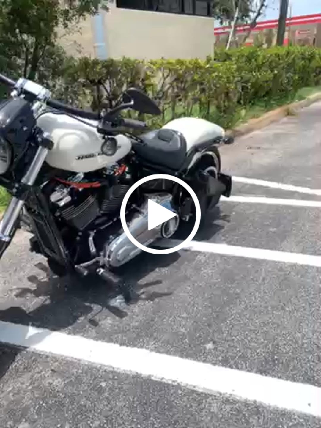 Customer video review of 3L - Digilock Motorcycle Swingarm Bag for Harley Softail