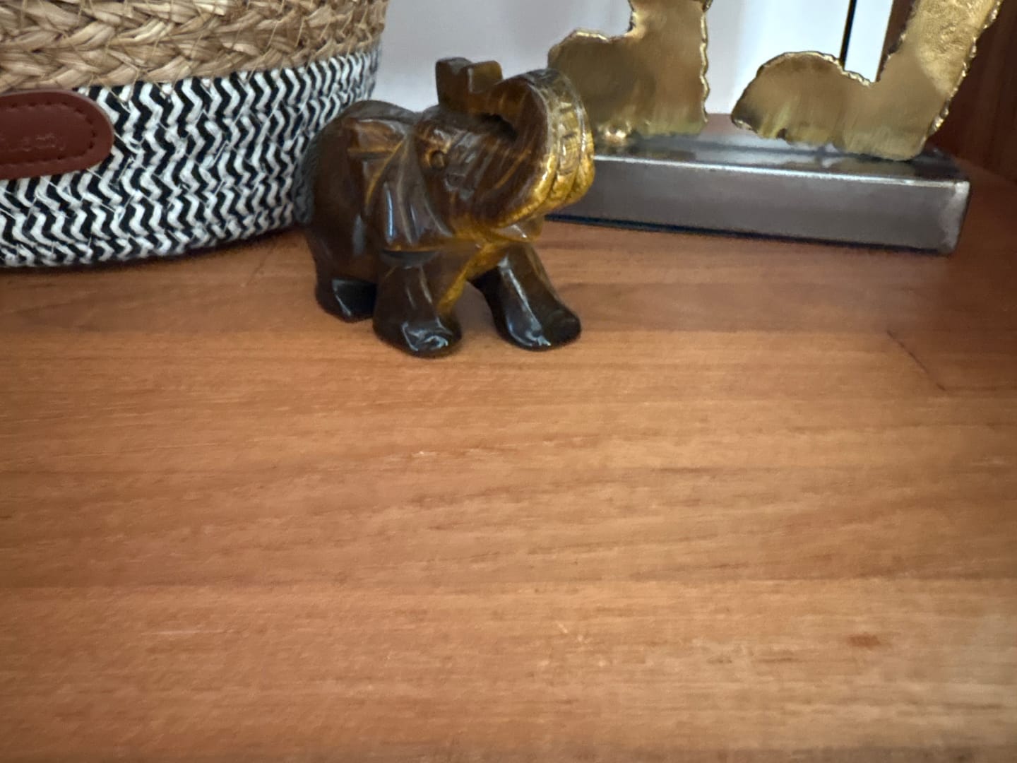 Customer photo review of Éléphant "Gardien de Sagesse" en Oeil de Tigre ou Obsidienne