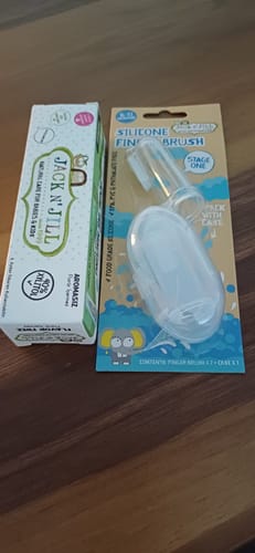 Customer photo review of Jack N'Jill Çocuklar İçin Parmak Diş Fırçası + Doğal Aromasız Macun Set (Sepette %15 İndirimli)