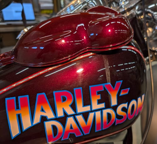 Customer photo review of Phantom Red Painted Sample (Black Ground Coat)