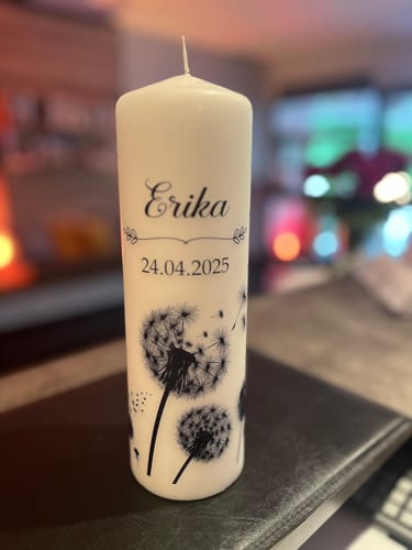 Kundenbewertung mit Foto zu Große Kerze "Pusteblume" - Trauerkerze mit Namen & Datum