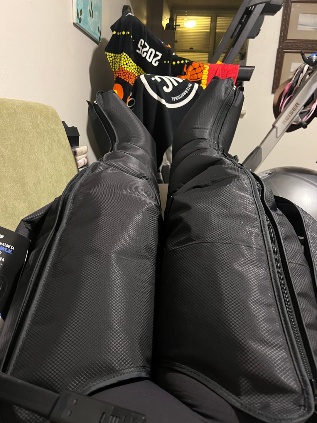Customer photo review of RECHARGEABLE 6 Chamber Compression Boots 3.0