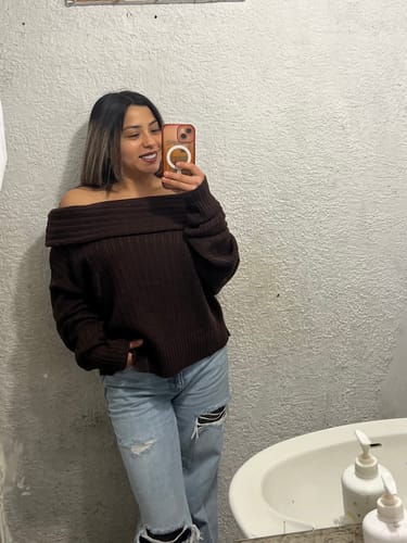 Customer photo review of SWEATER LINA CHOCOLATE