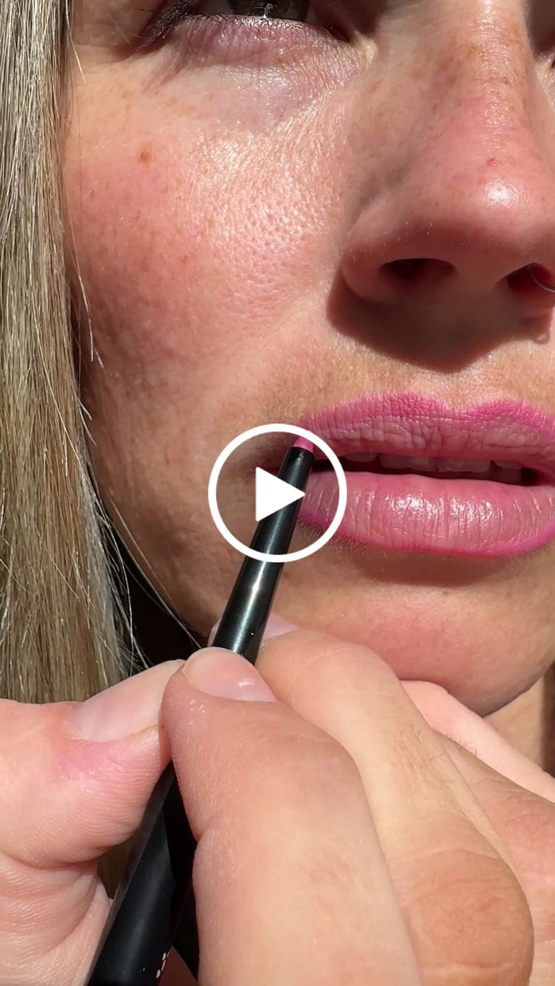 Customer video review of Soft Silhouette Lip Liner