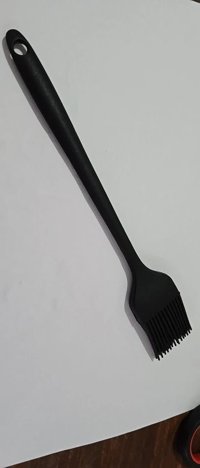 Customer photo review of 5pcs Premium Silicone Kitchen Brush Set