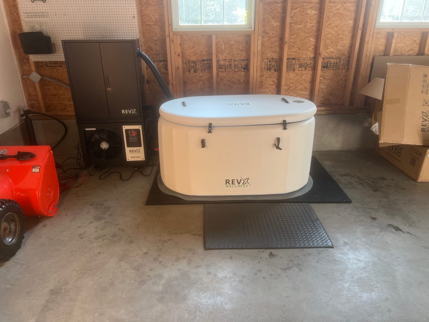 Customer photo review of RevX Xtreme Tub Classic Bundle