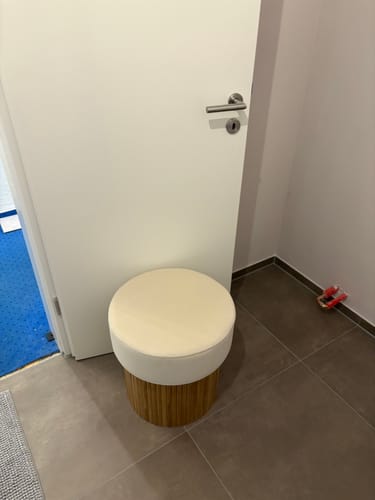 Customer photo review of OTSU - Pouf en velours beige et base en bois