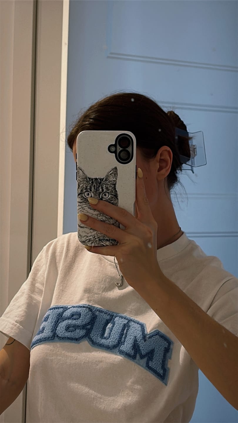 Customer photo review of Phone Loop Peachy