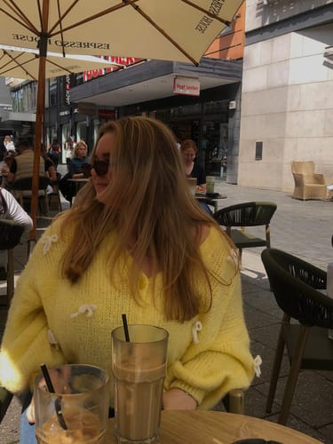 Customer photo review of Oversize Mini Schleifen Cardigan