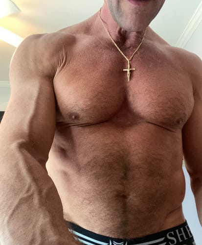 Customer photo review of Self Tanning 150 Capsules - ALMOST SOLD OUT