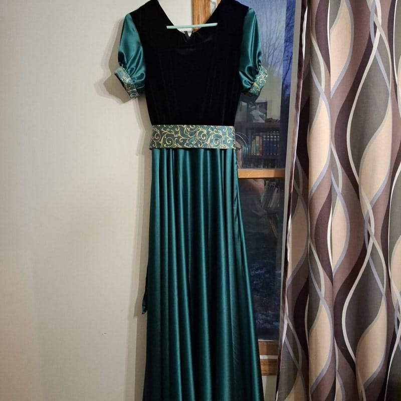 Customer photo review of Teal Green Silky Stretch Satin