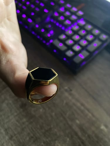 Reseña con foto de un cliente sobre Anillo Classic Onyx Oro