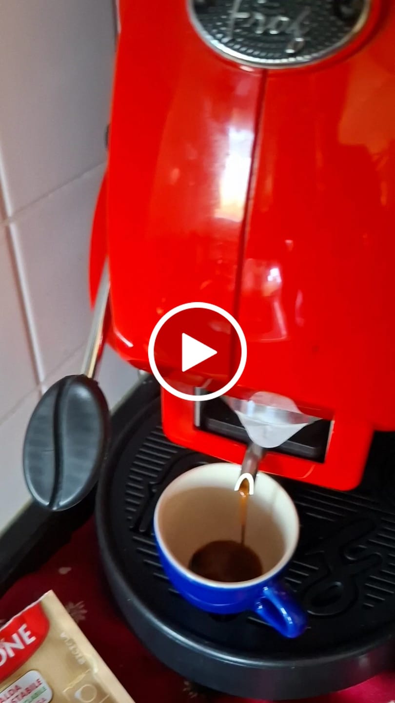 Customer video review of Caffè Borbone 150 Cialde Ese 44 mm Rosse Borbone, Cialda Compostabile, Incarto Riciclabile