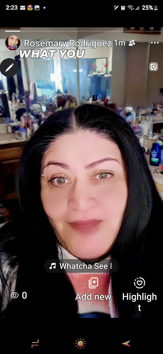 Customer photo review of Amazonia Green Prescription Coloured Contact Lenses