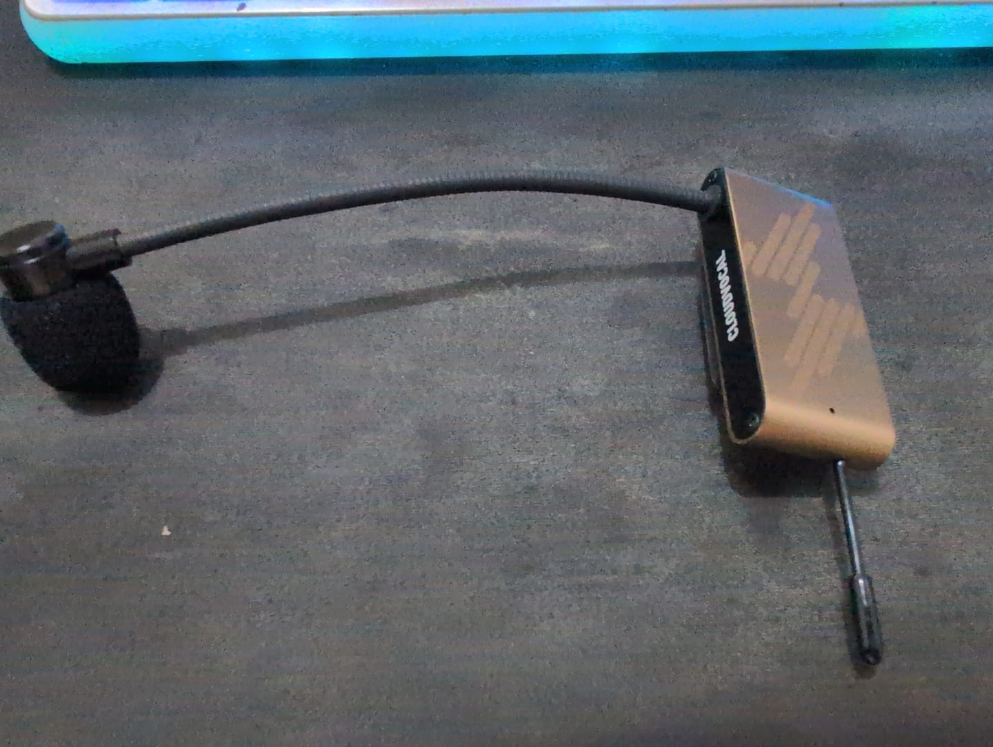 Customer photo review of Prime microphone transmitter
