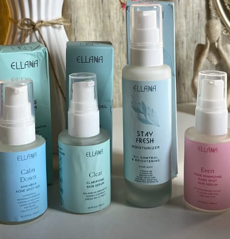 Customer photo review of Stay Fresh Moisturizer Controls Oil and Brightens