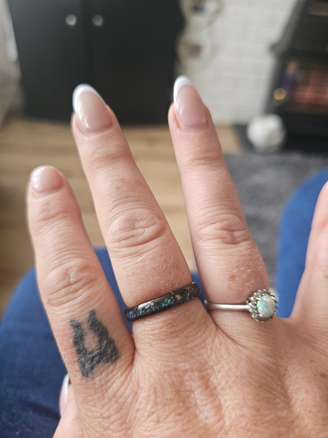 Customer photo review of The Steely Blue 6mm Wonder Ring