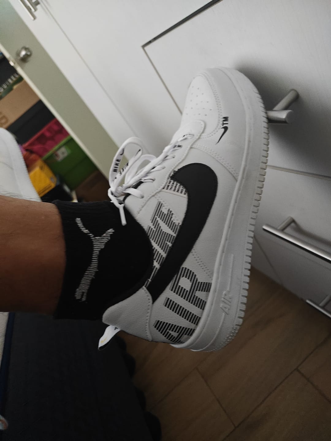 Customer photo review of Tenis 420 Blanco Negro Negro