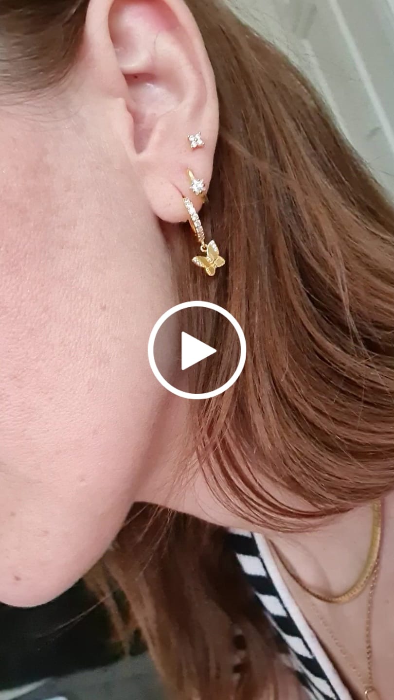 Customer video review of Pendientes Mini Flor Cristal