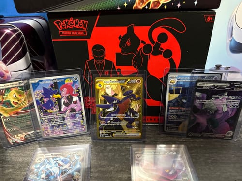 Customer photo review of *PREORDER* Pokemon TCG: Scarlet & Violet SV10 - Destined Rivals Elite Trainer