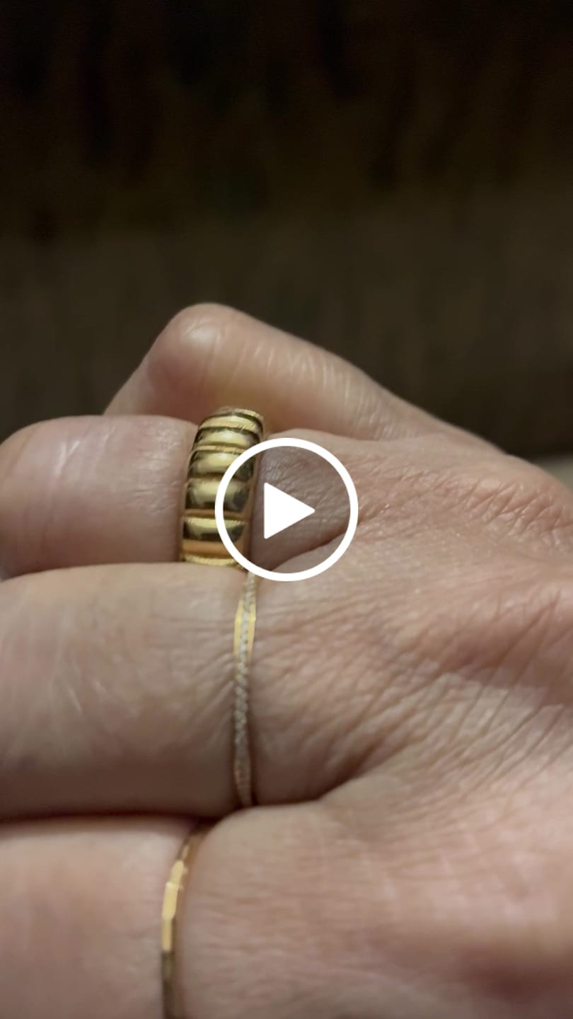 Customer video review of Delicate Diamond Band