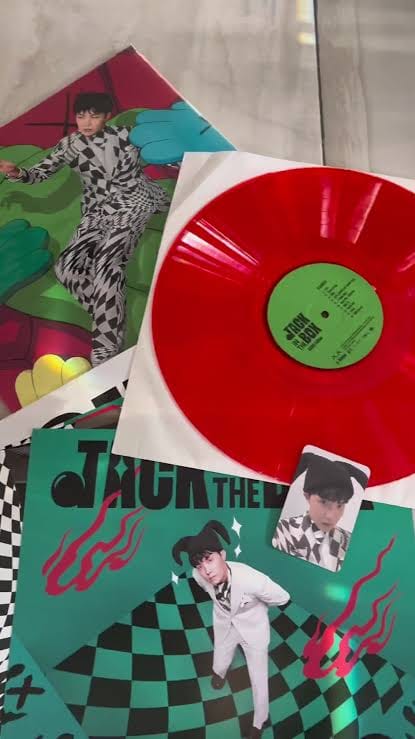 Customer photo review of J-HOPE - 1ST SINGLE ALBUM JACK IN THE BOX VINYL (LIMITED EDITION)